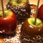 Irresistible Chocolate Dipped Apples: A Sweet & Crunchy Treat