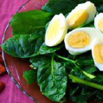 Fresh & Nutritious: Spinach Salad with Boiled Eggs Recipe