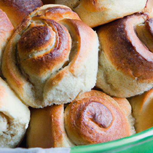 Fragrant Cardamom Brioche Buns: A Delightful Recipe