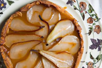 Delightful Pear and Ginger Tart: A Savory-Sweet Treat